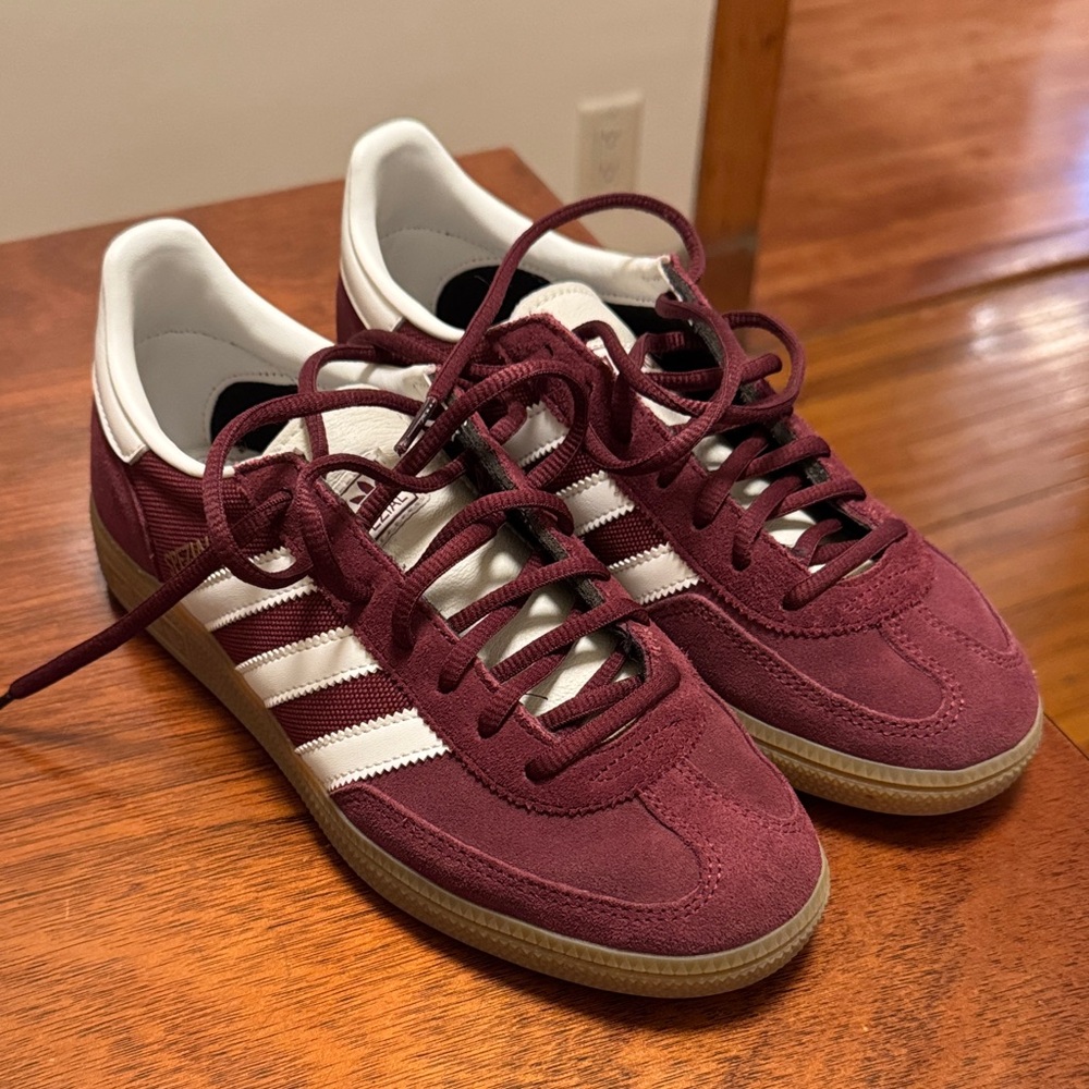 Adidas Shadow Red and White Handball Spezial Sneaker, size 7M/8W - Picture 2 of 5